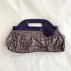 Vera Bradley hang bag